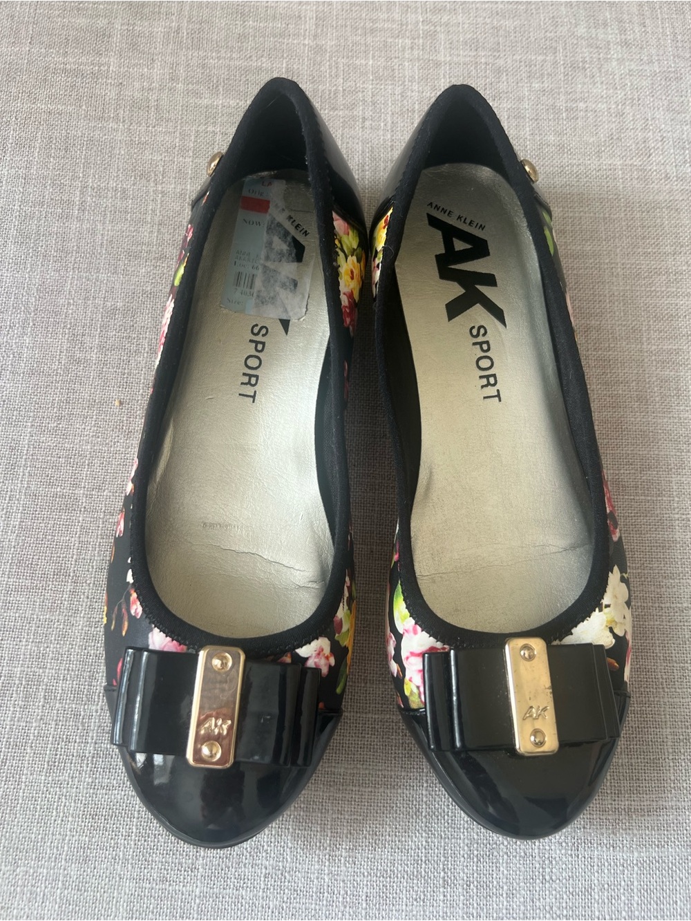 Anne Klein AK Sport Black Floral Ballet Flats, Womens 6.5, office casual dressy